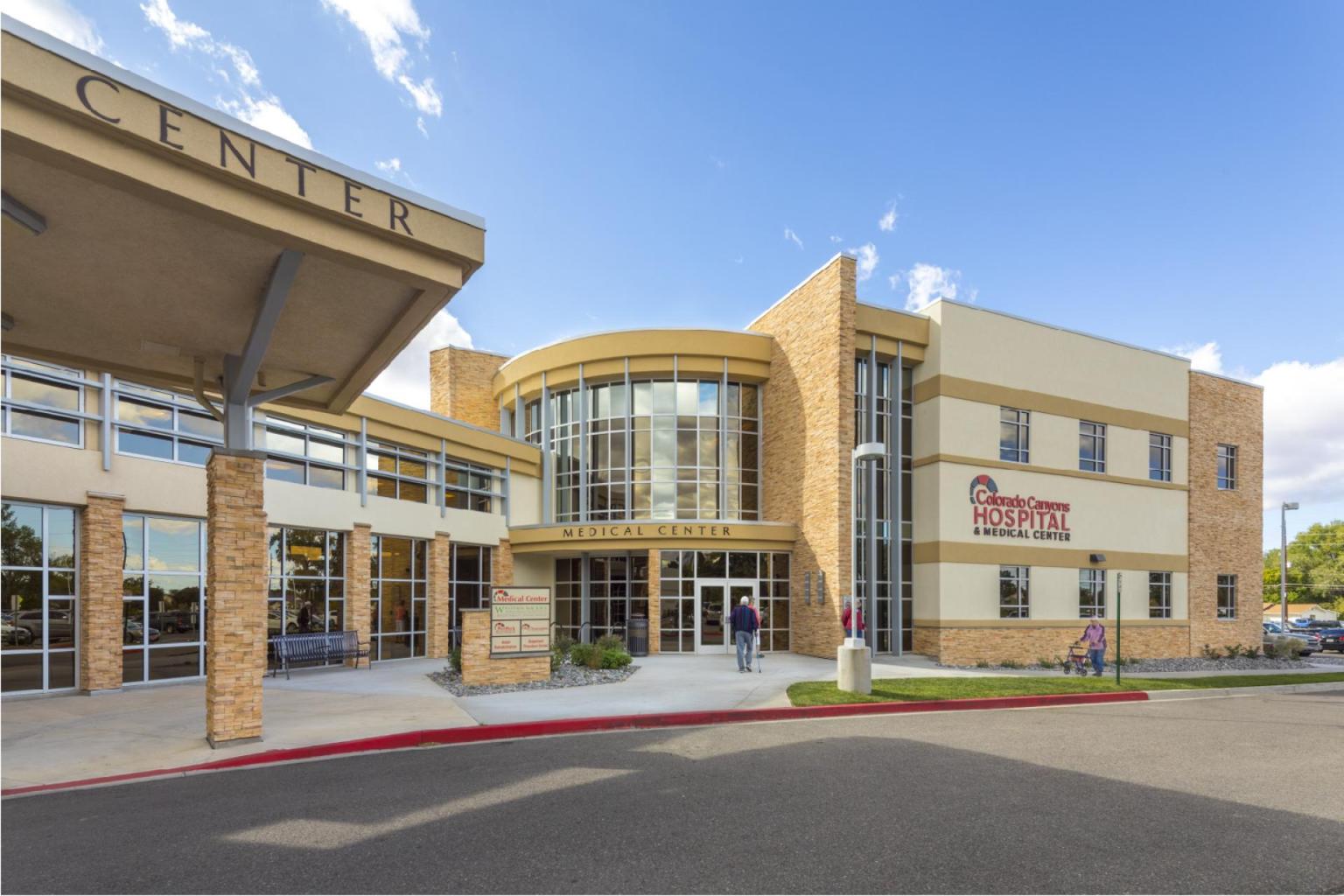 001_Fruita_MedCntr_Ext_4954